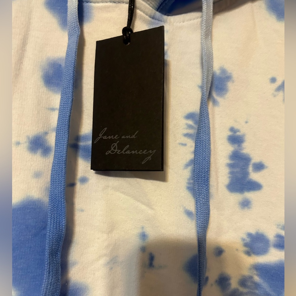 Jane & Delancey hoodie with pocket size L NWT - Picture 3 of 7